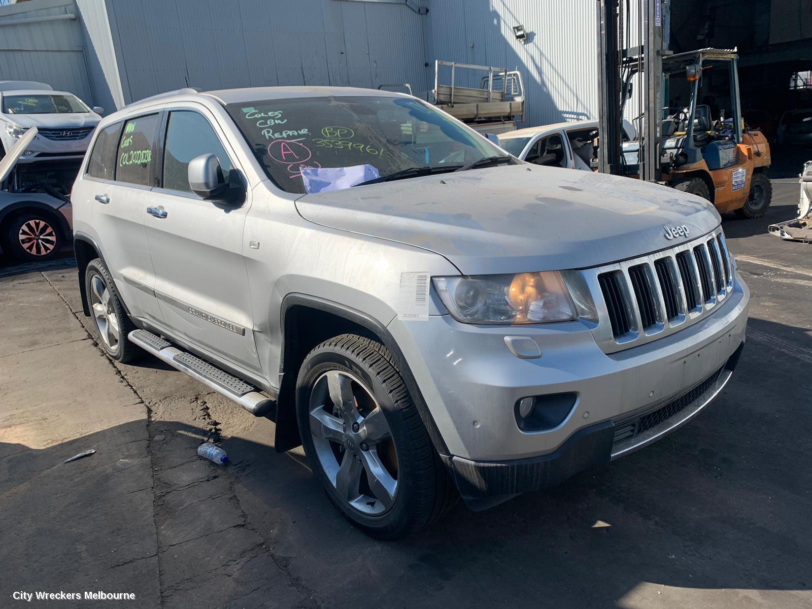 JEEP GRANDCHEROKEE 2013 SPEAKER