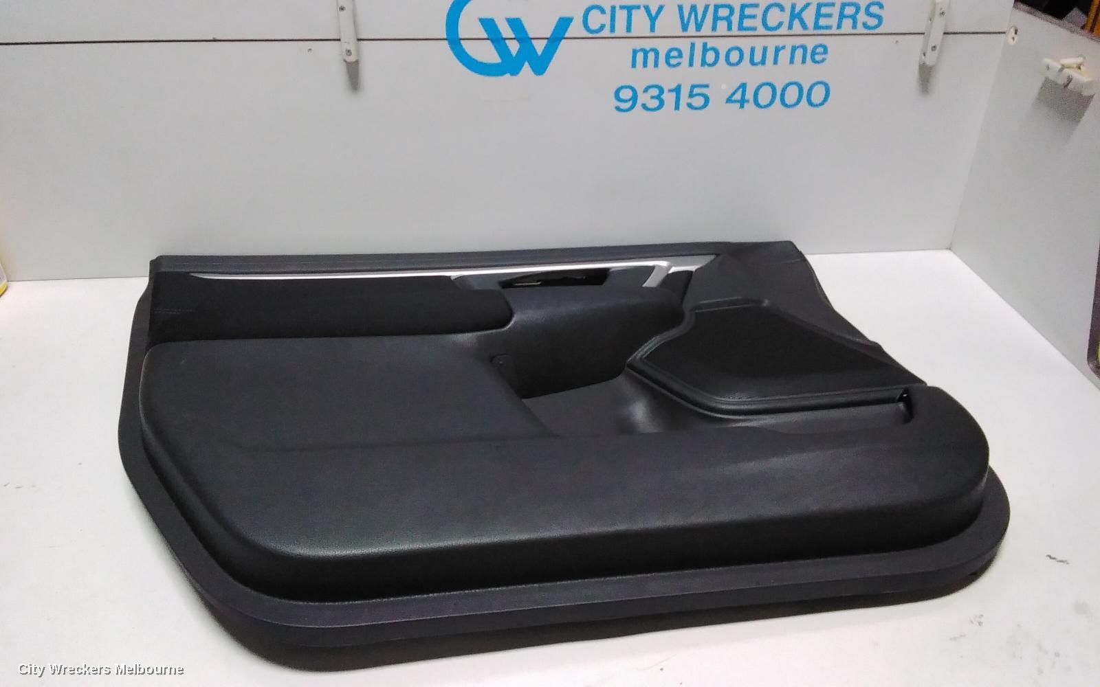 HONDA CRV 2019 Door Trim