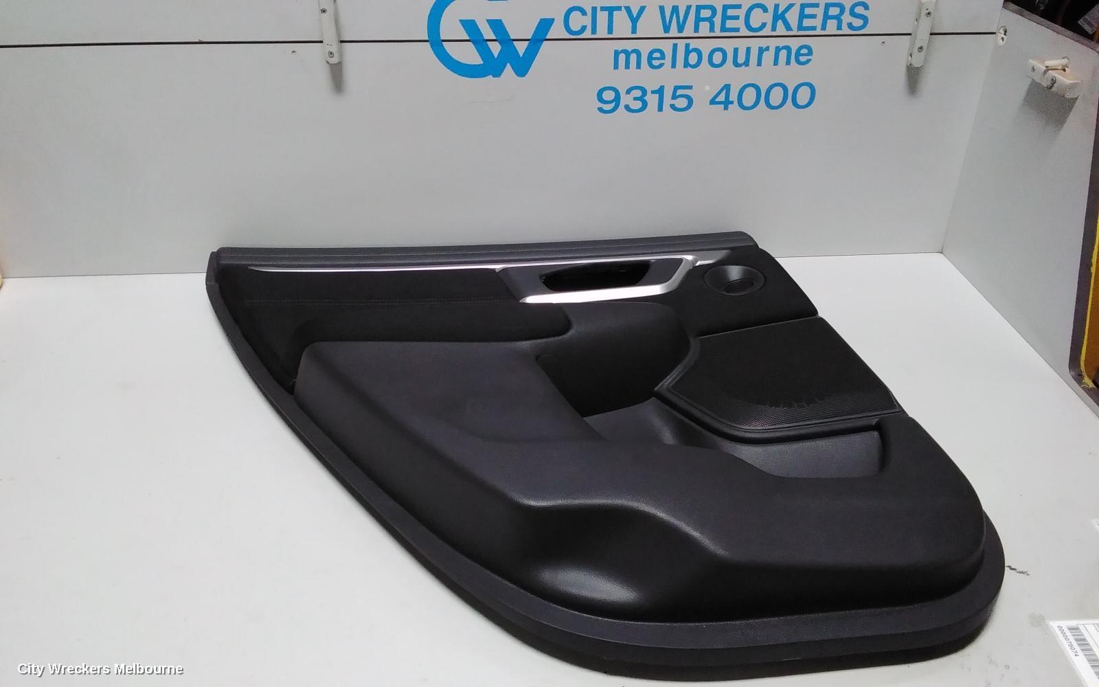 HONDA CRV 2019 Door Trim