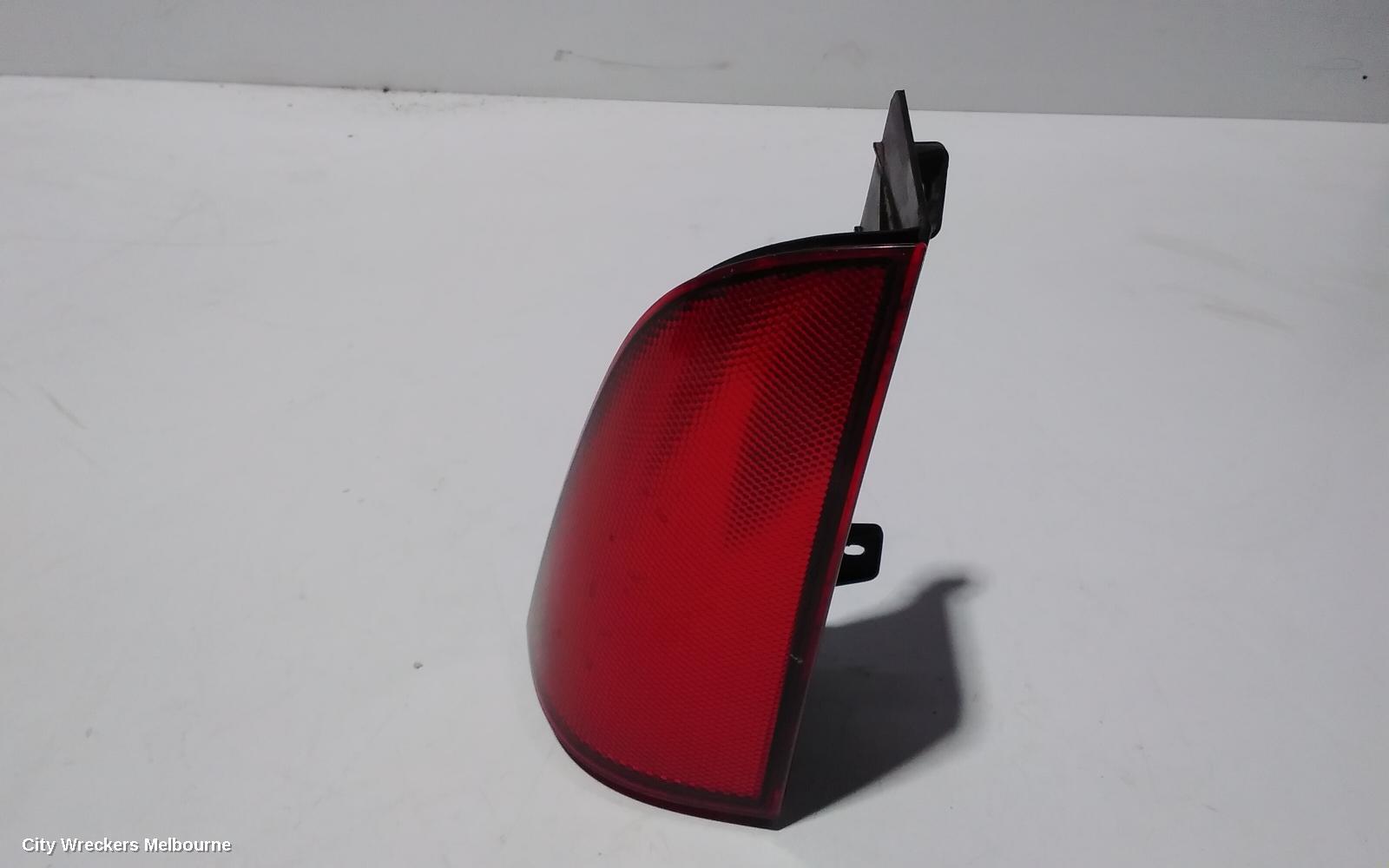 MERCEDES VITO 2005 Left Taillight
