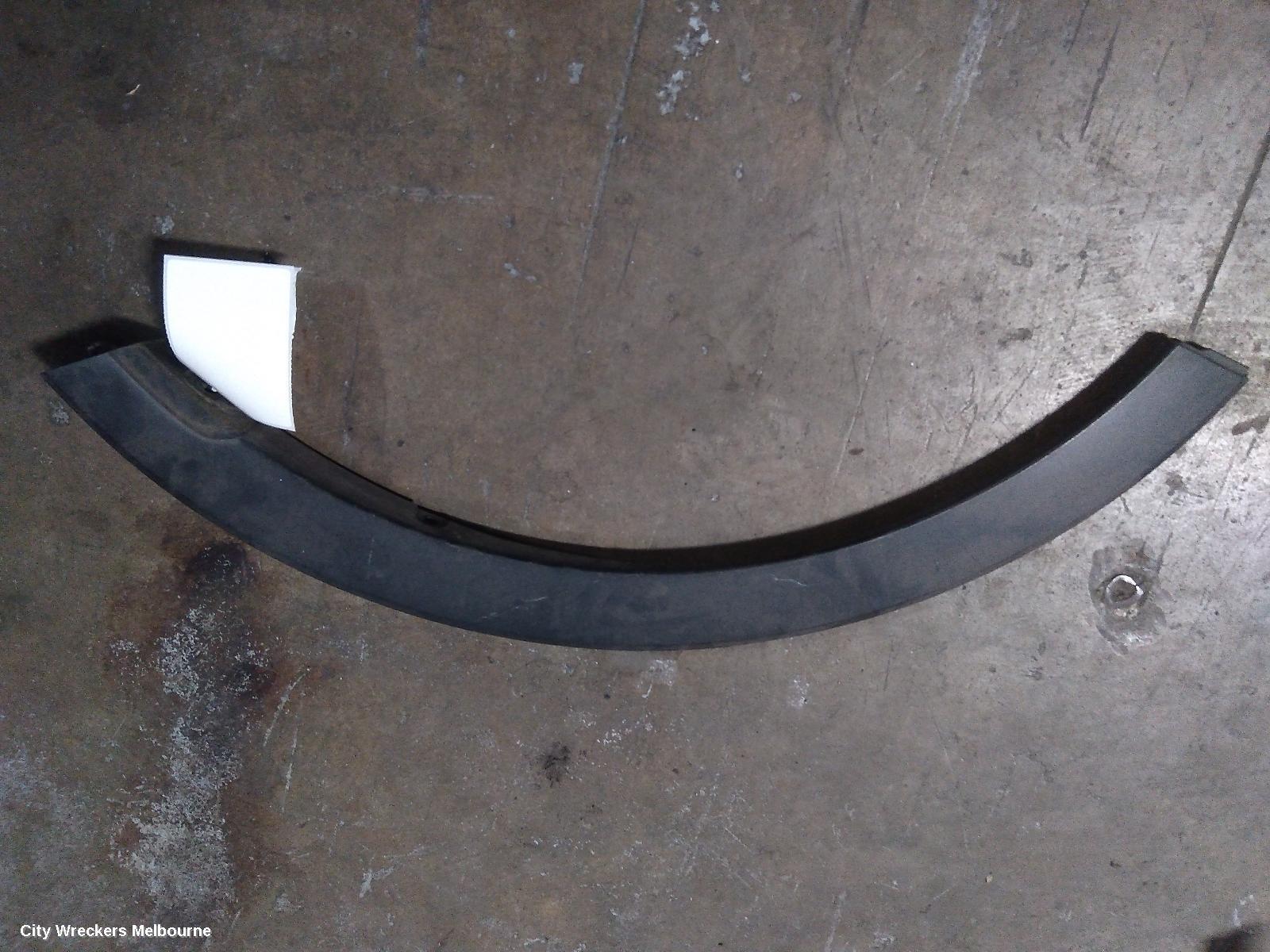 KIA SPORTAGE 2013 Wheel Arch Flare
