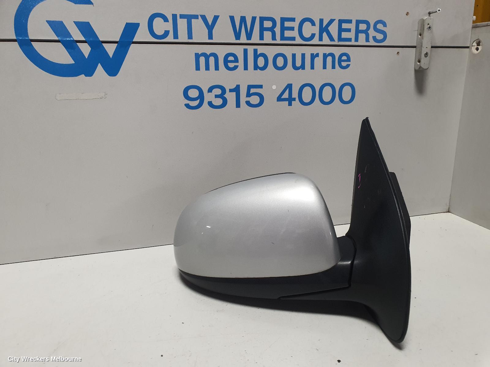 HYUNDAI I20 2011 Right Door Mirror