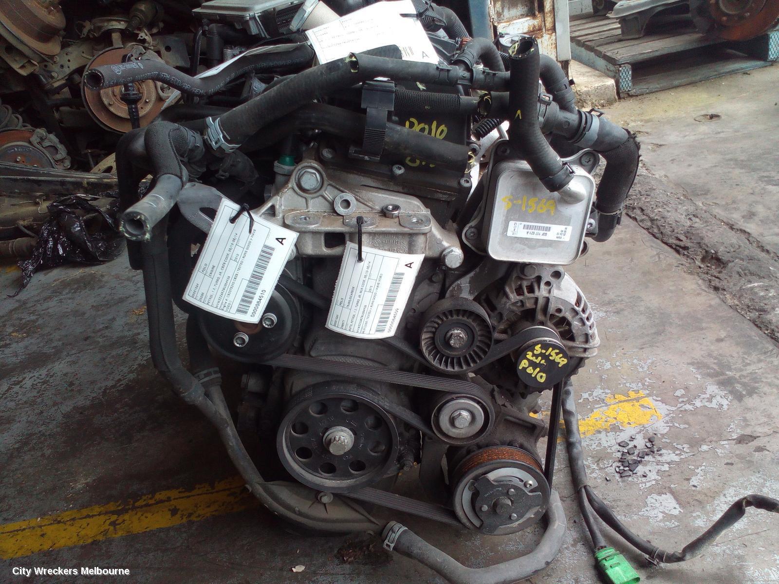 VOLKSWAGEN POLO 2010 Engine