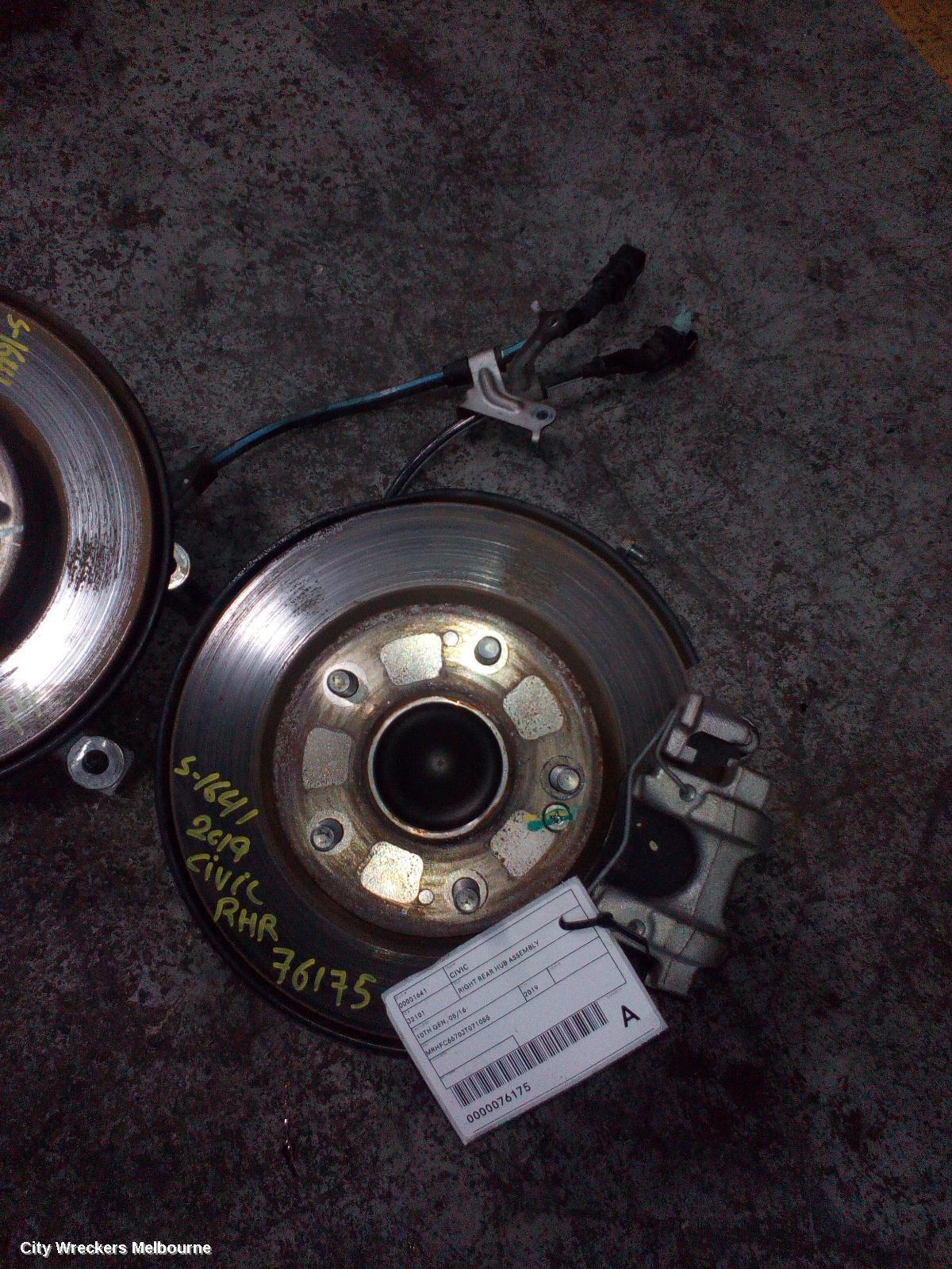 HONDA CIVIC 2019 Right Rear Hub Assembly