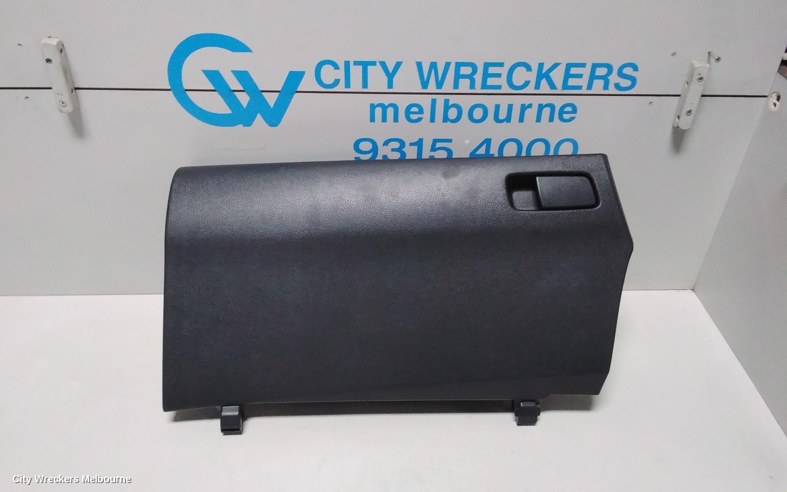 HONDA CIVIC 2017 Glove Box