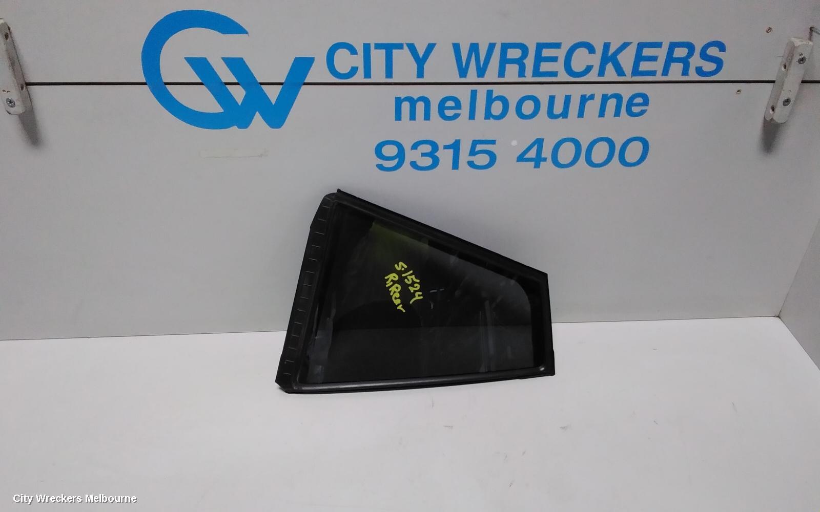 SUBARU IMPREZA 2017 Right Rear 1/4 Door Glass
