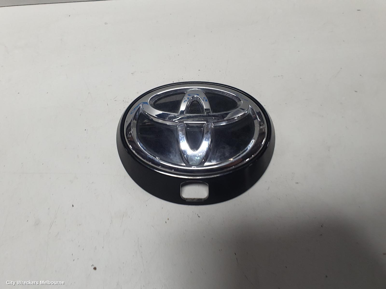 TOYOTA COROLLA 2019 Badge