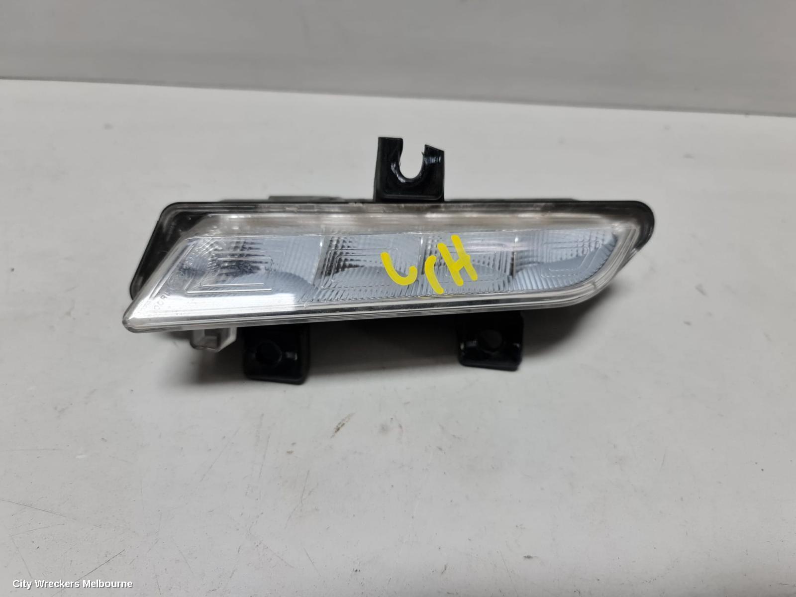 RENAULT CLIO 2013 Left Indicator/Fog/Side