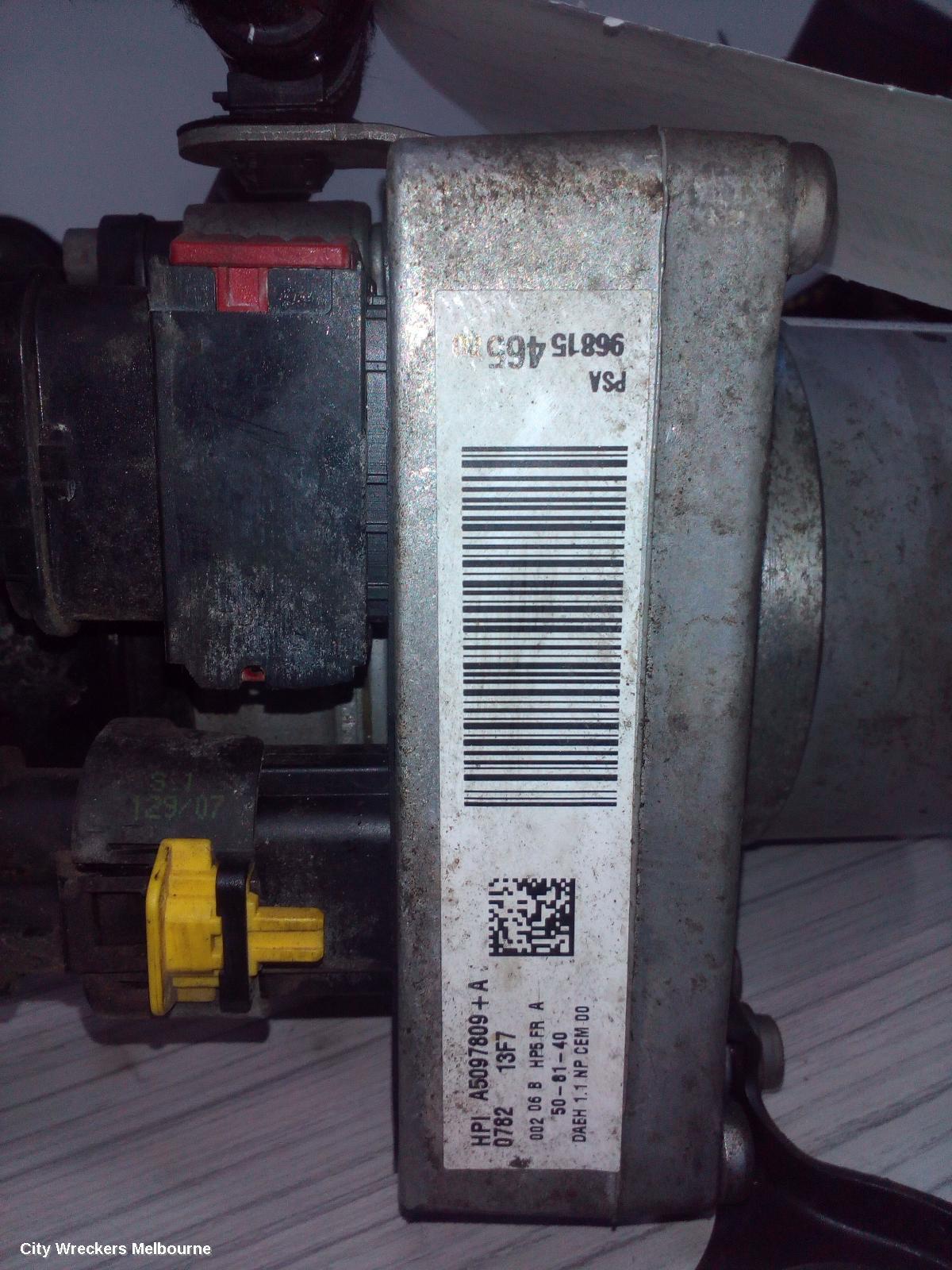 PEUGEOT 307 2008 Steering Pump