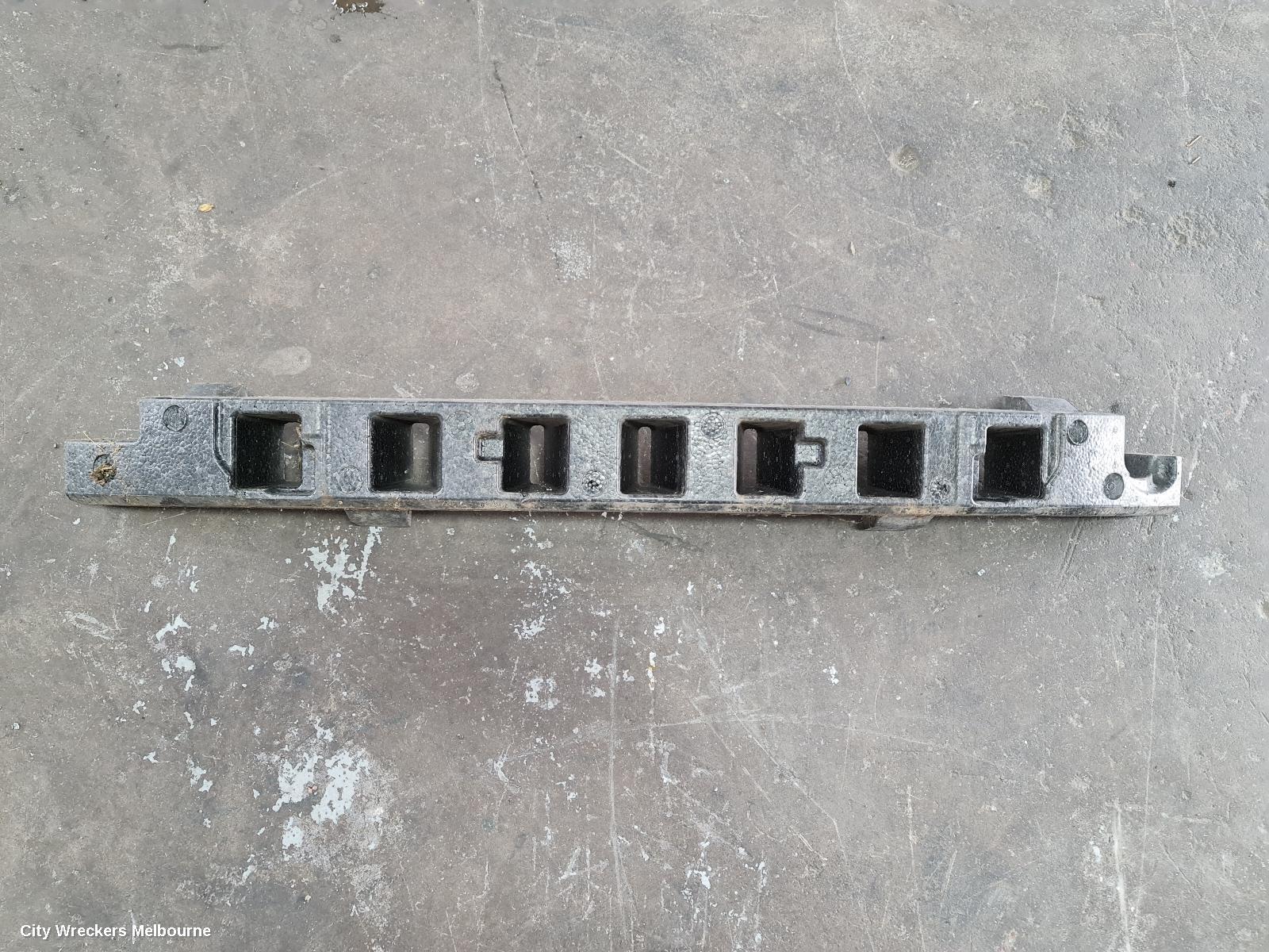 SKODA FABIA 2016 F/Bar Reinforc/Brack