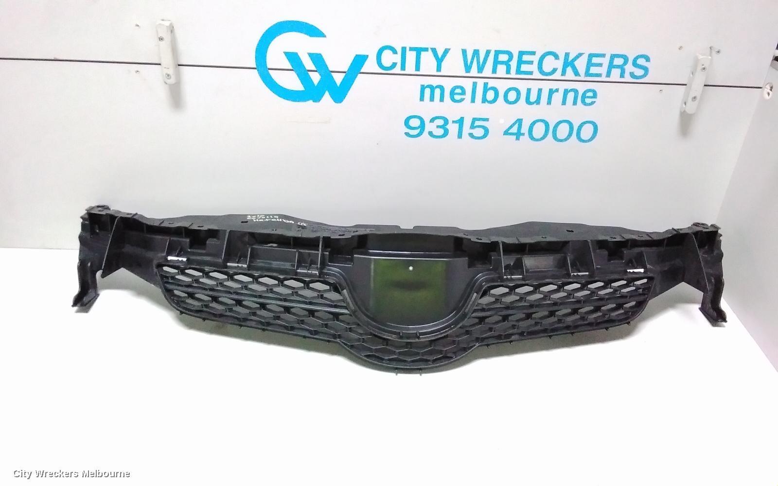TOYOTA COROLLA 2010 Grille