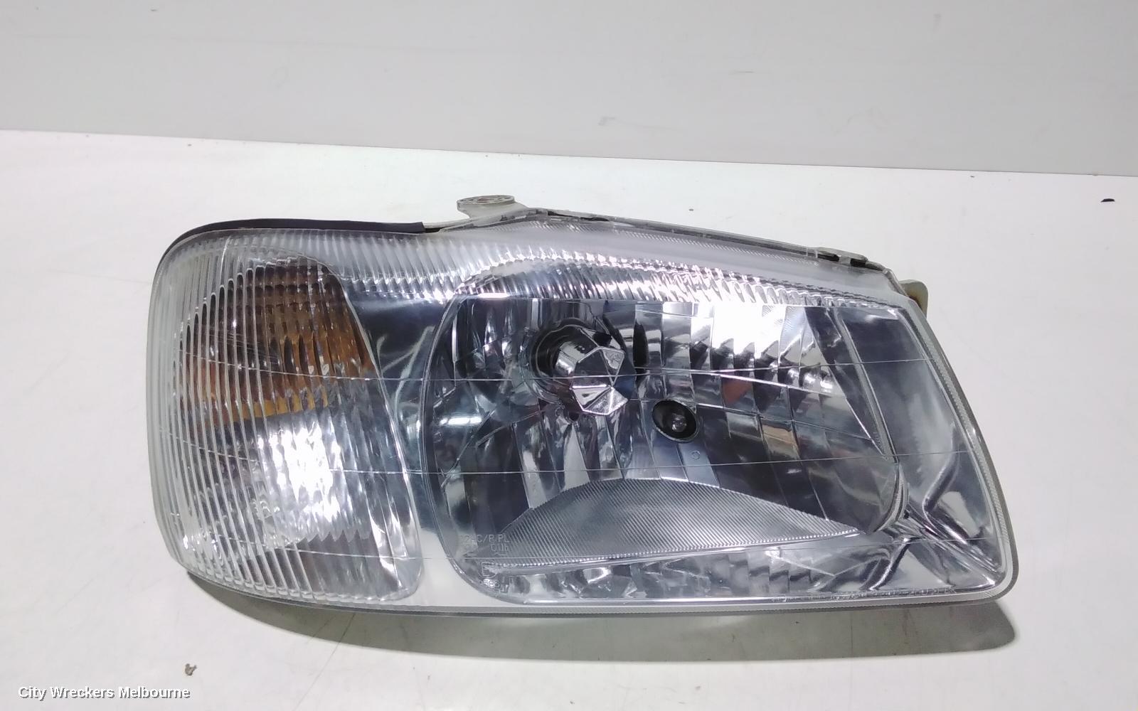 HYUNDAI ACCENT 2001 Right Headlamp