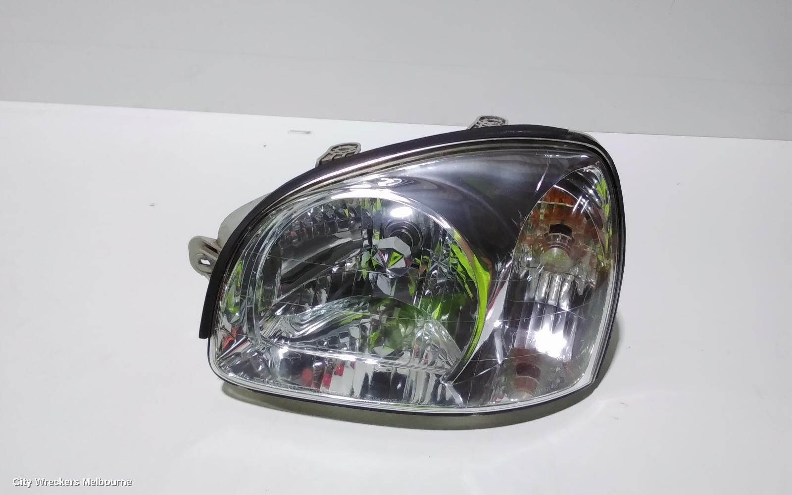 HYUNDAI SANTA FE 2002 Left Headlamp