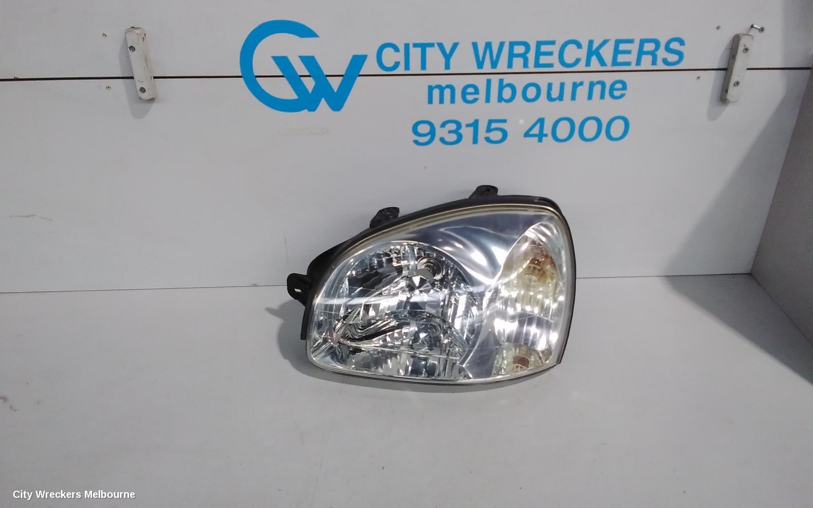 HYUNDAI SANTA FE 2002 Left Headlamp