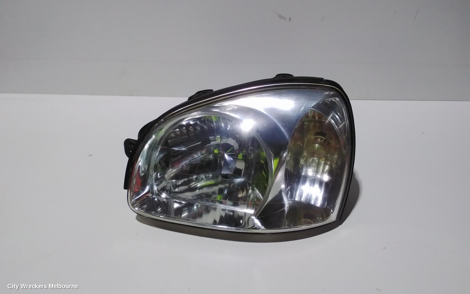 HYUNDAI SANTA FE 2002 Left Headlamp