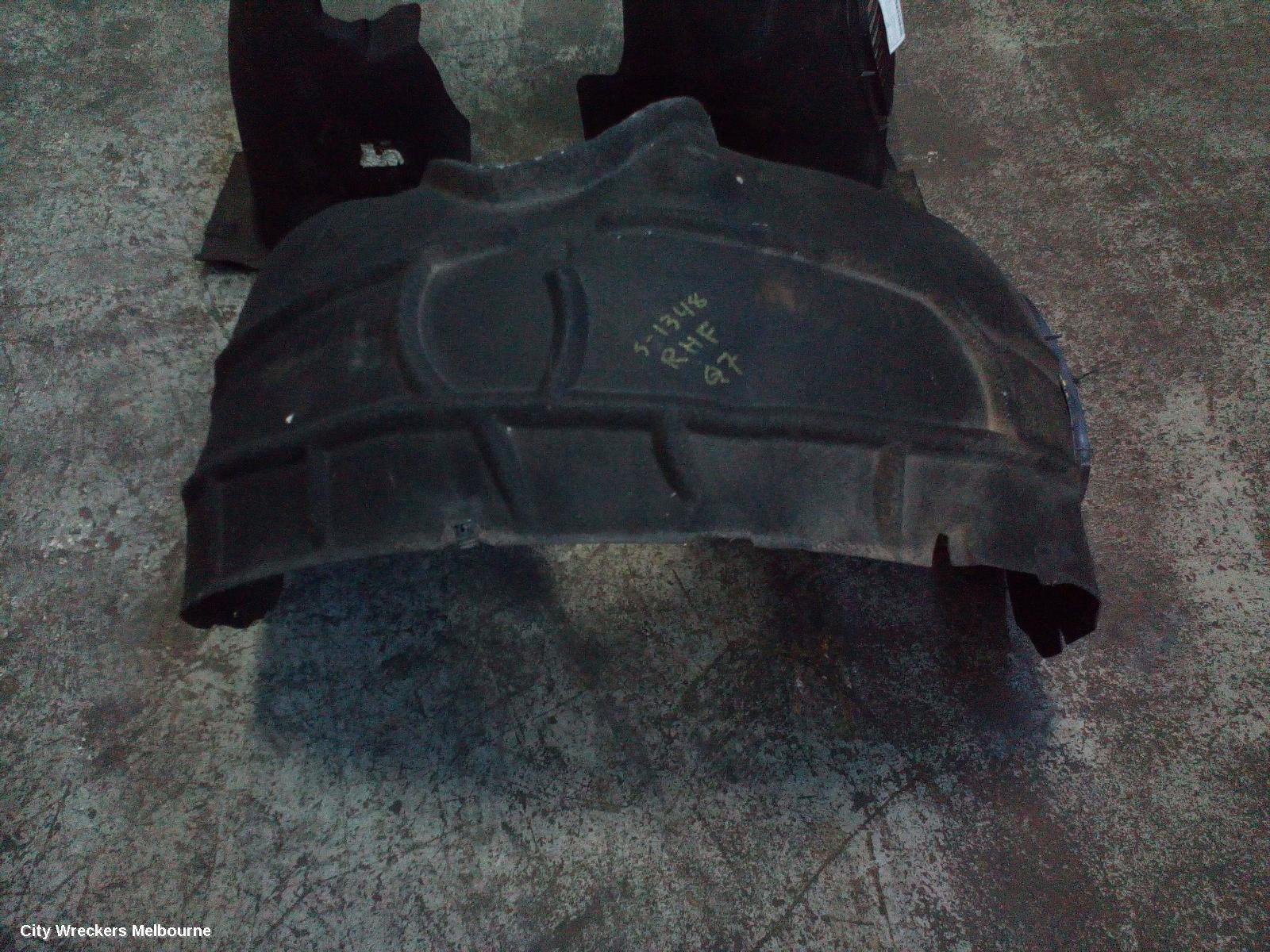 AUDI Q7 2008 Right Guard Liner