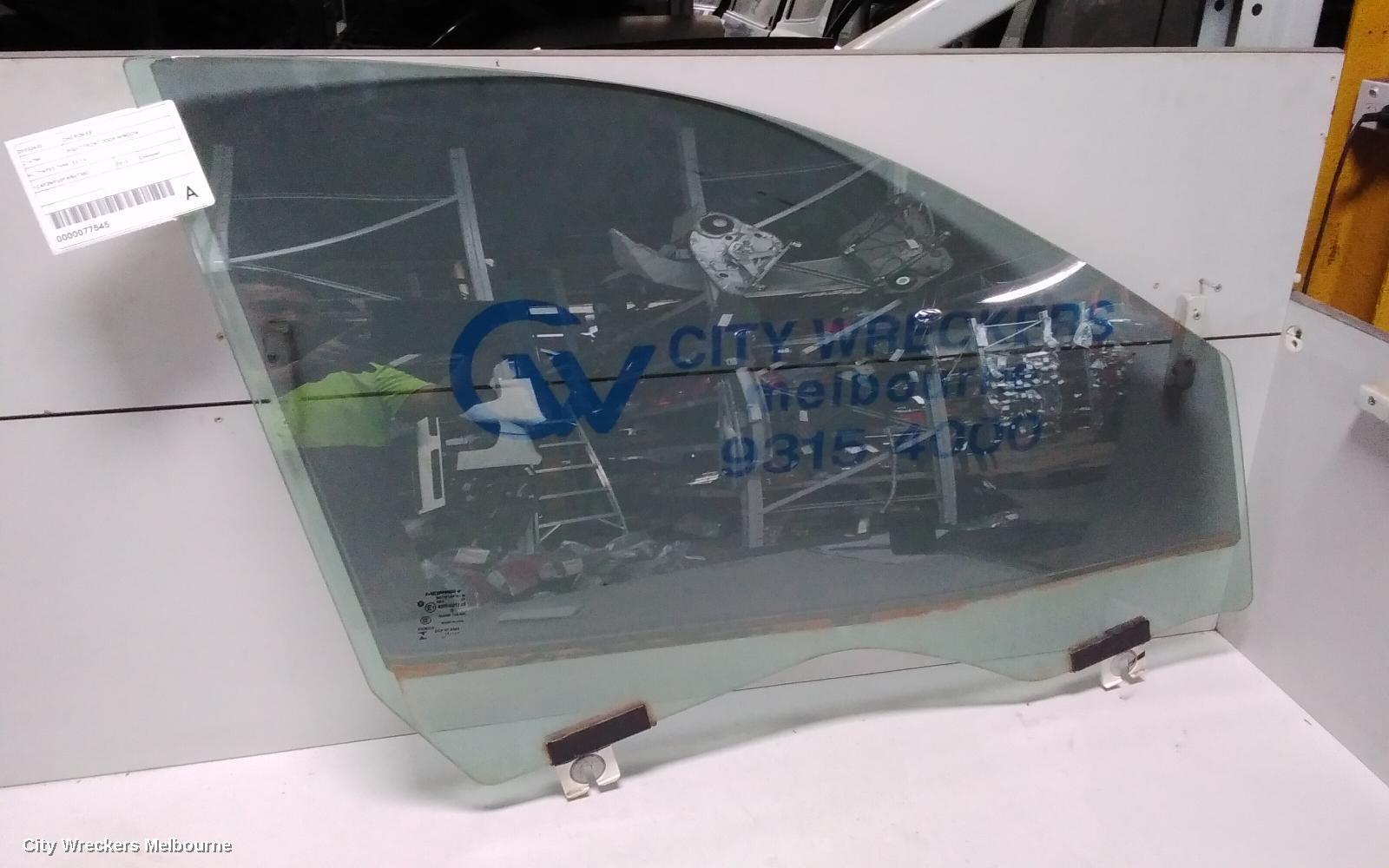 JEEP CHEROKEE 2015 Right Front Door Window
