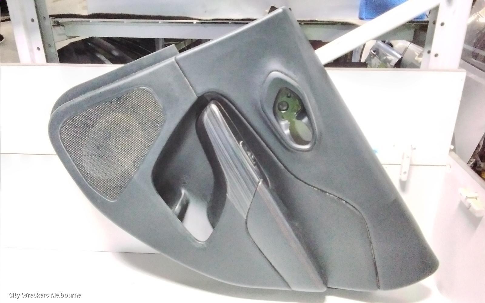 JEEP CHEROKEE 2015 Door Trim