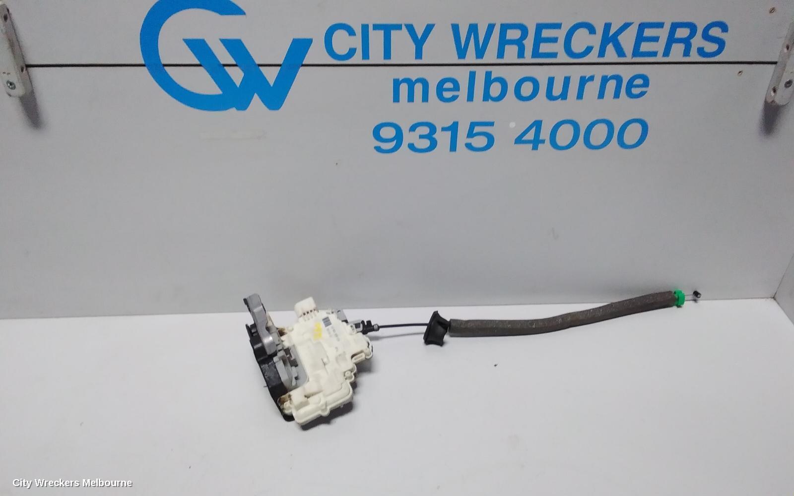 AUDI Q3 2012 Door/Boot/Gate Lock