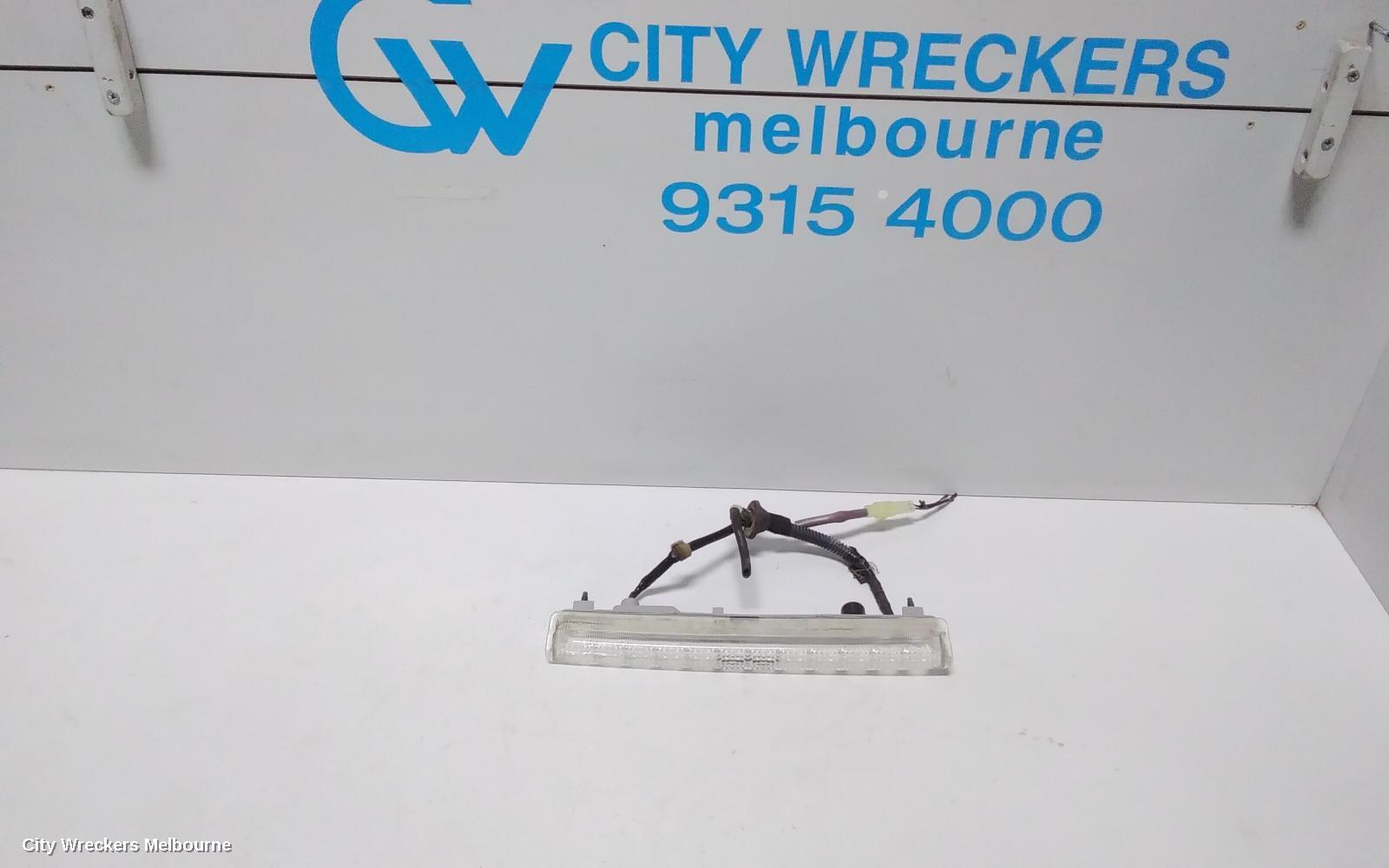 SUBARU LIBERTY 2007 High Level Stoplight