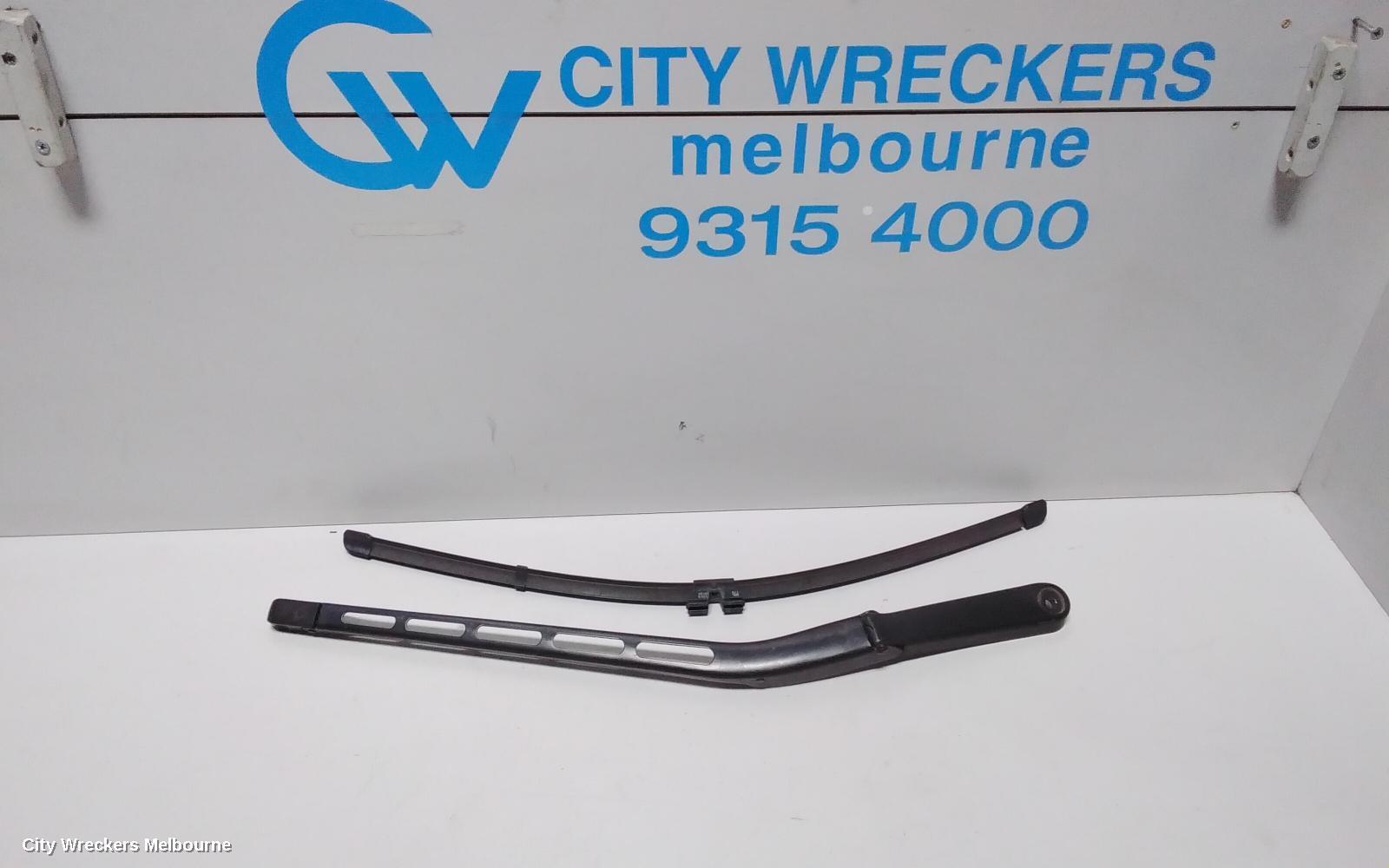MERCEDES CLC CLASS 2010 Wiper Arm