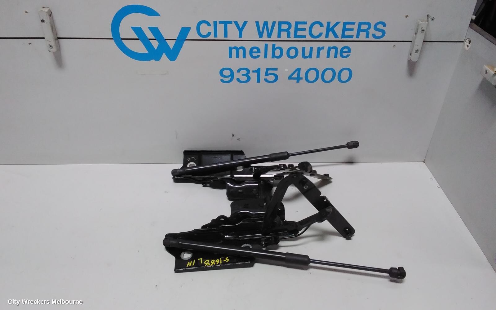HOLDEN COMMODORE 2019 Bonnet Hinge/Strut