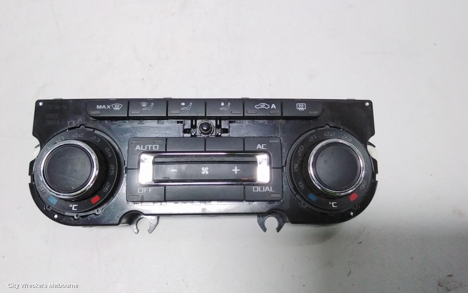 SKODA OCTAVIA 2013 Heater/Ac Controls