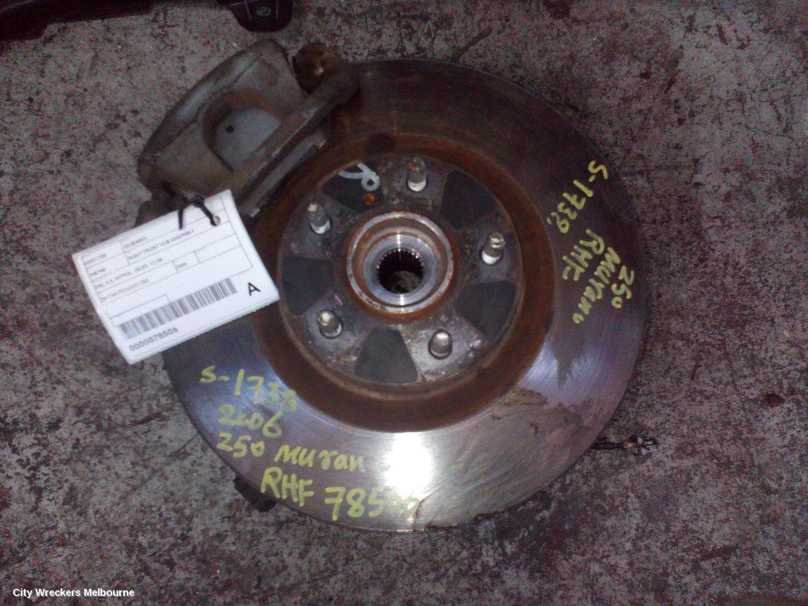 NISSAN MURANO 2006 Right Front Hub Assembly