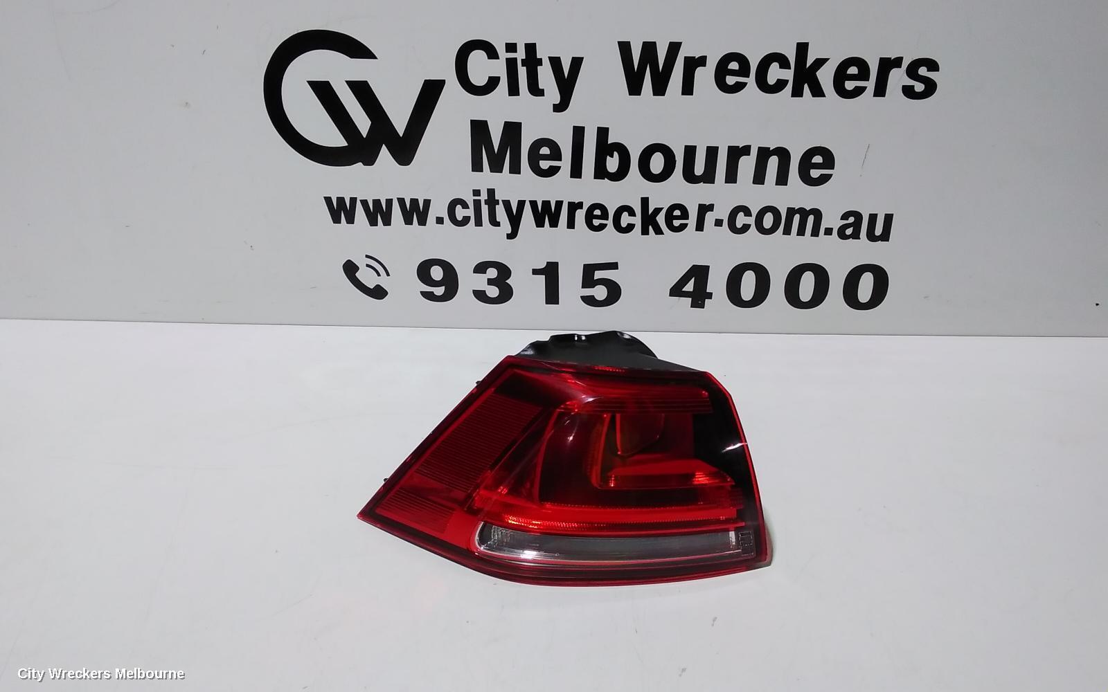 VOLKSWAGEN GOLF 2014 Left Taillight