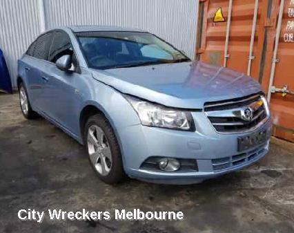HOLDEN CRUZE 2011 R/Bar Bracket/Reinfo
