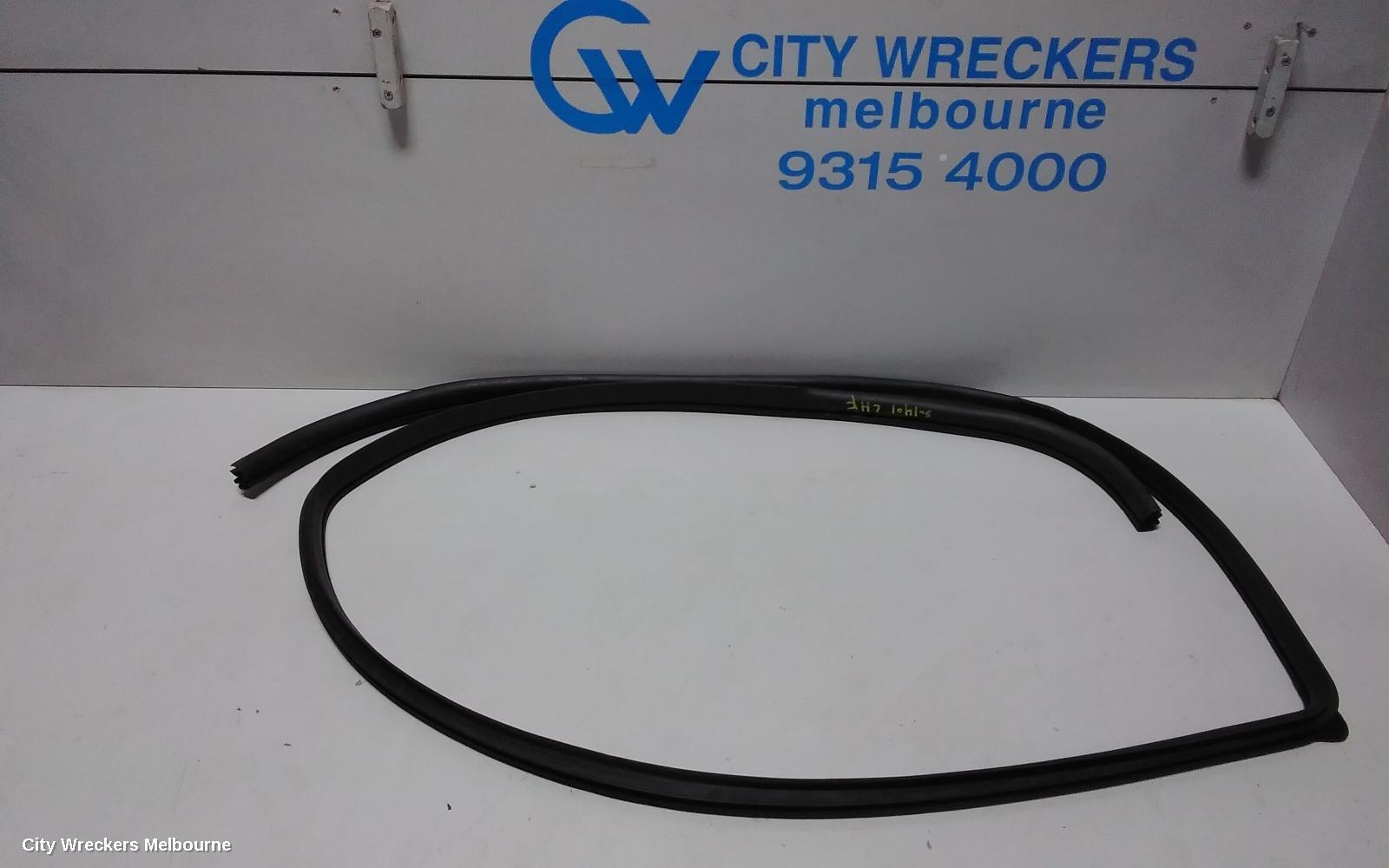 HOLDEN CAPTIVA 2017 Door/Tailgate Seal