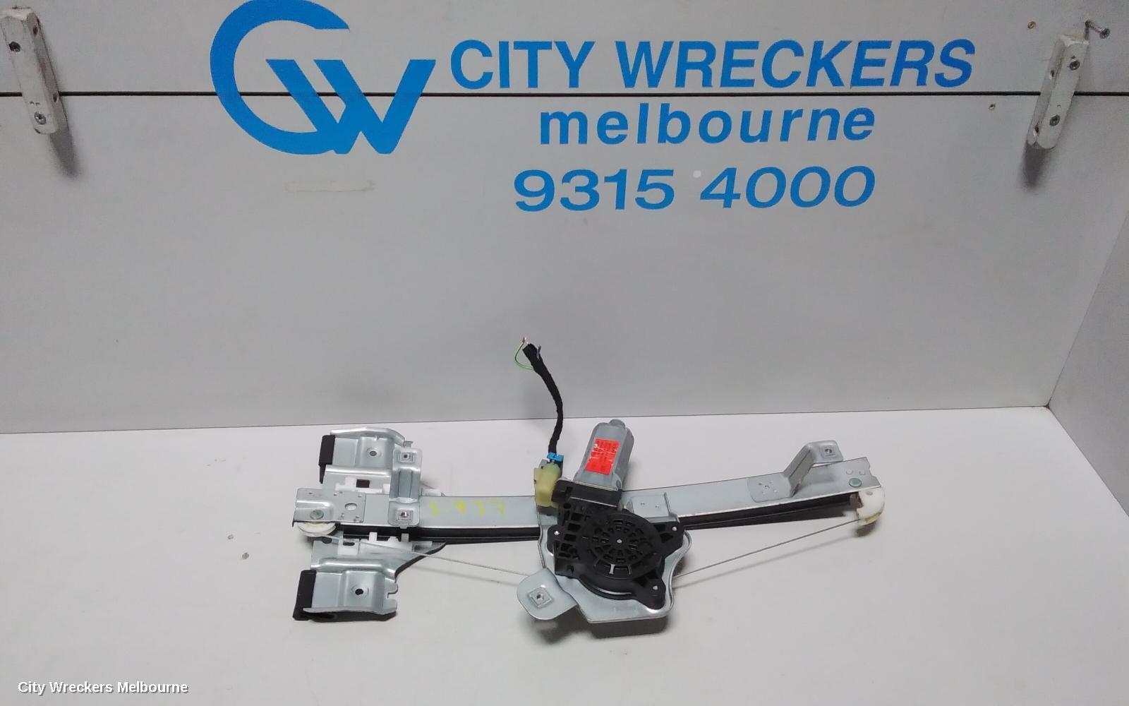 HOLDEN COMMODORE 2017 Right Rear Wnd Reg/Motor