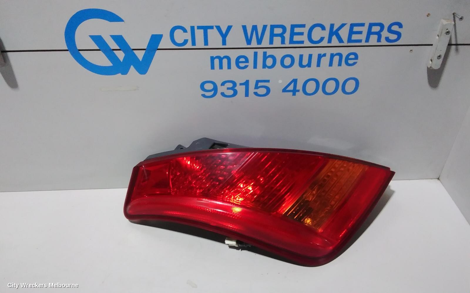 NISSAN MURANO 2005 Left Taillight