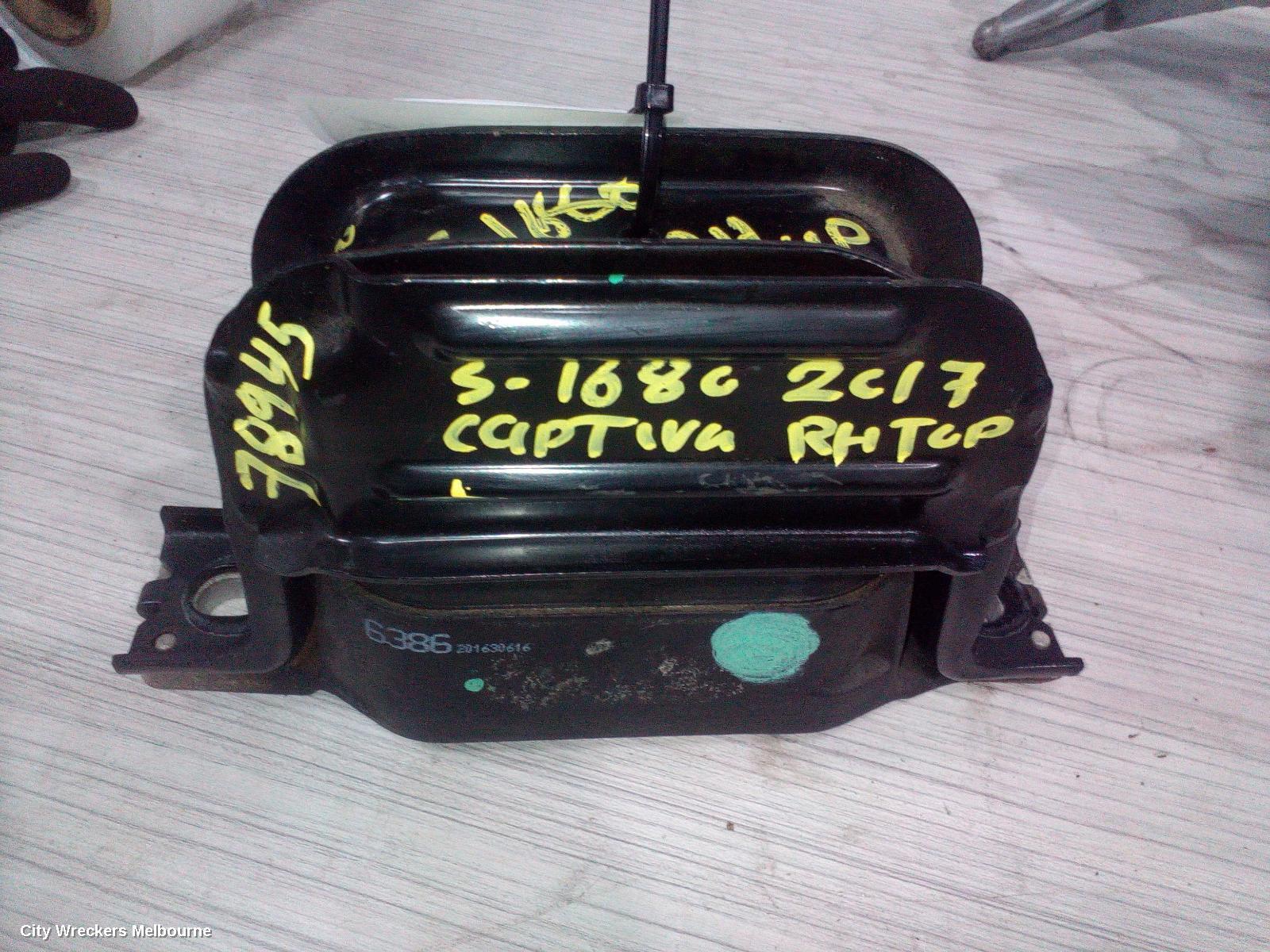 HOLDEN CAPTIVA 2017 Mount