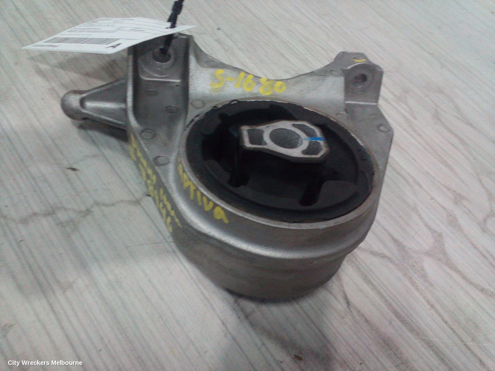 HOLDEN CAPTIVA 2017 Mount
