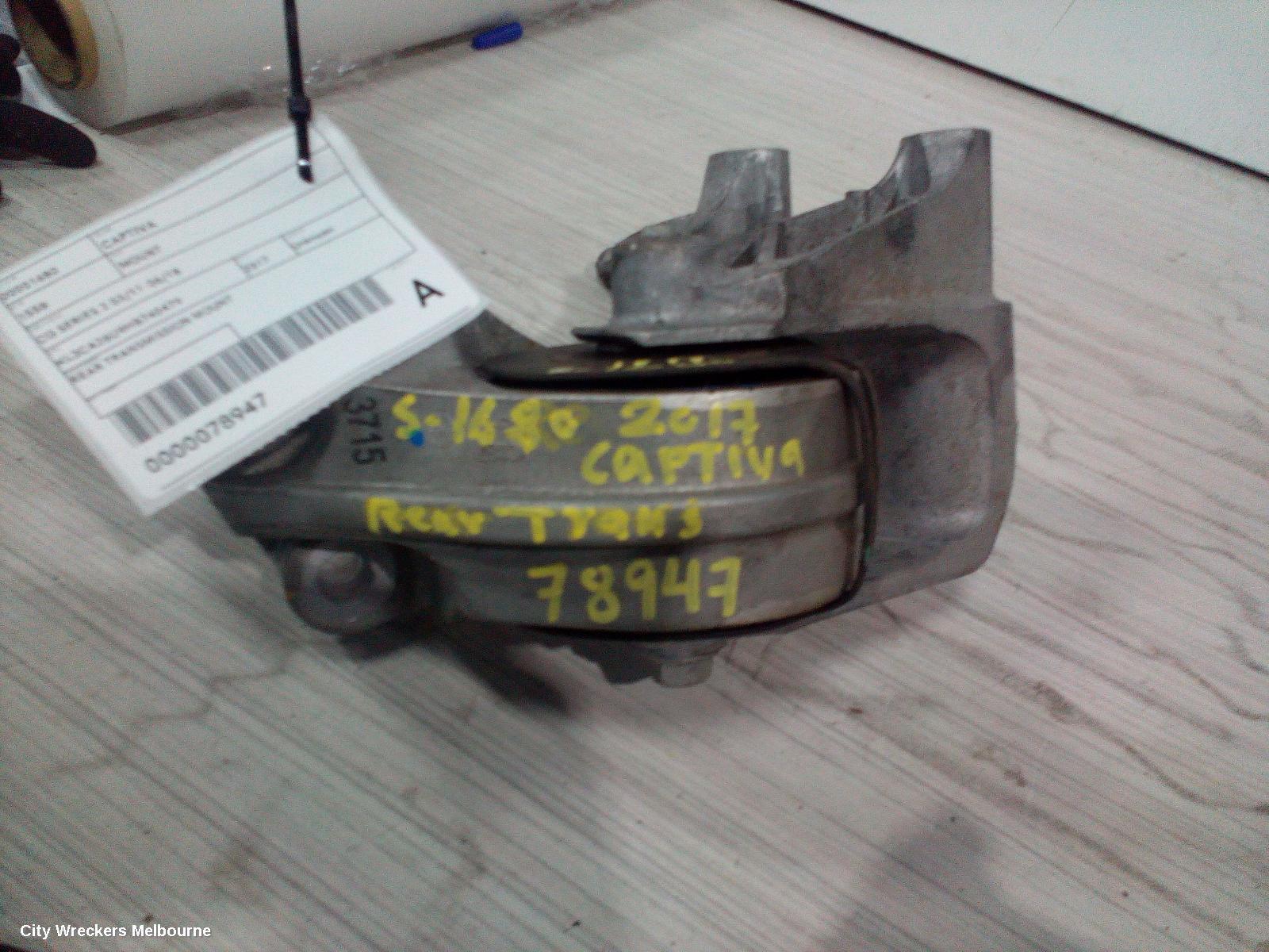 HOLDEN CAPTIVA 2017 Mount