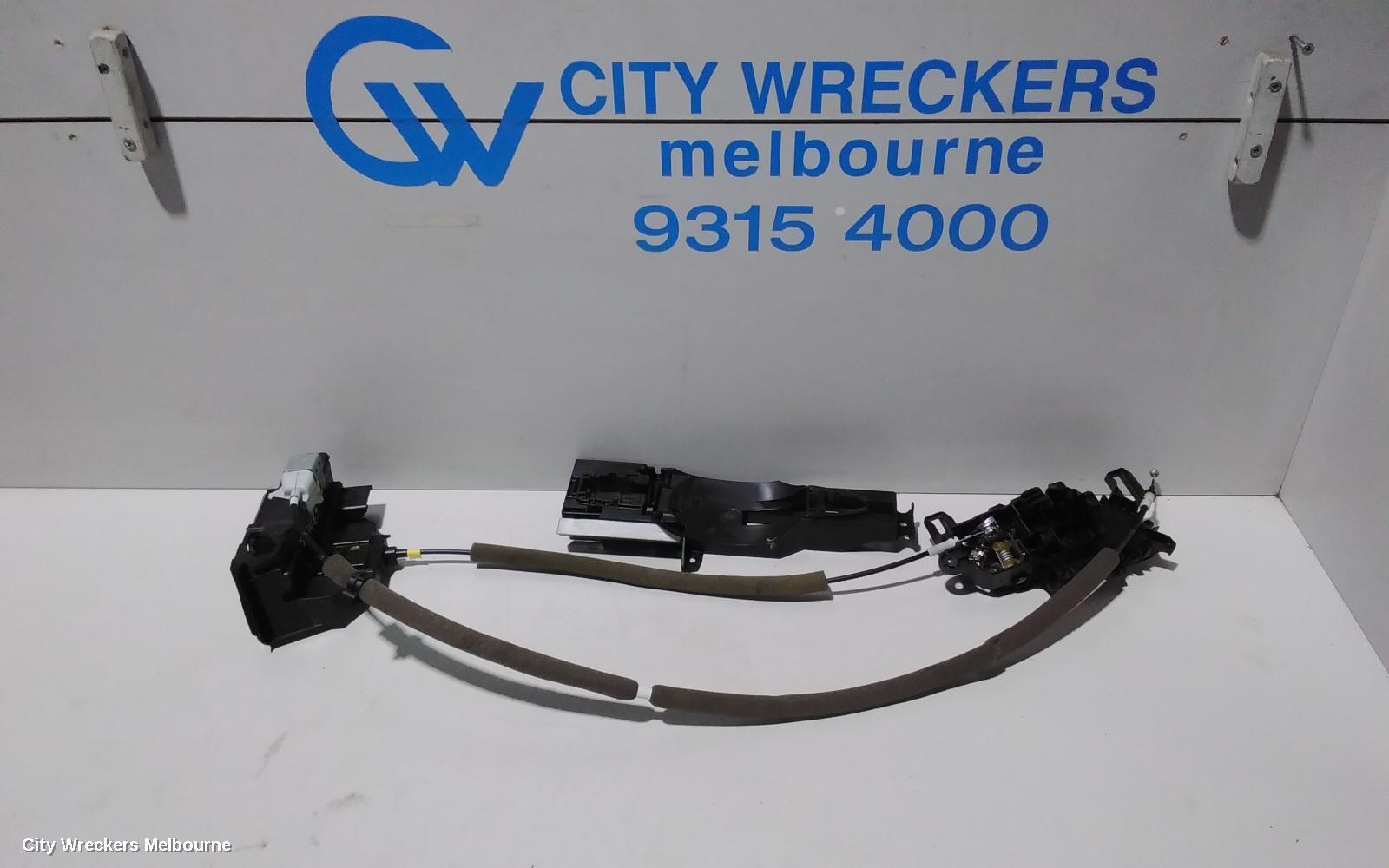 NISSAN QASHQAI 2016 Door/Boot/Gate Lock