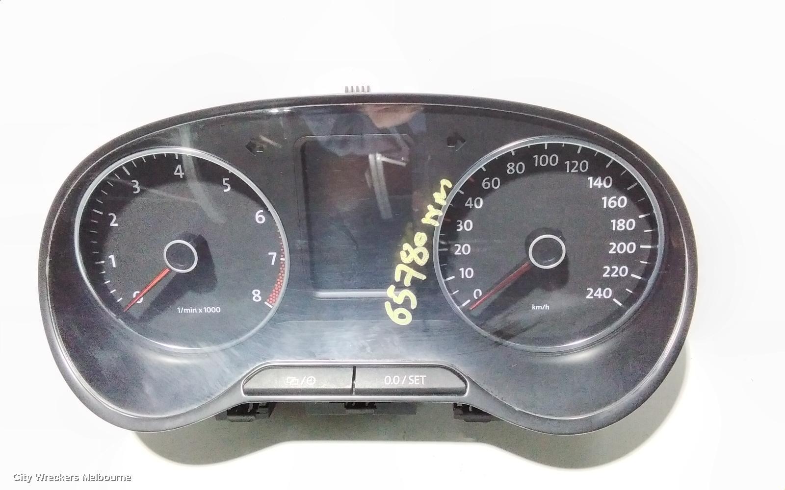 VOLKSWAGEN POLO 2014 Instrument Cluster