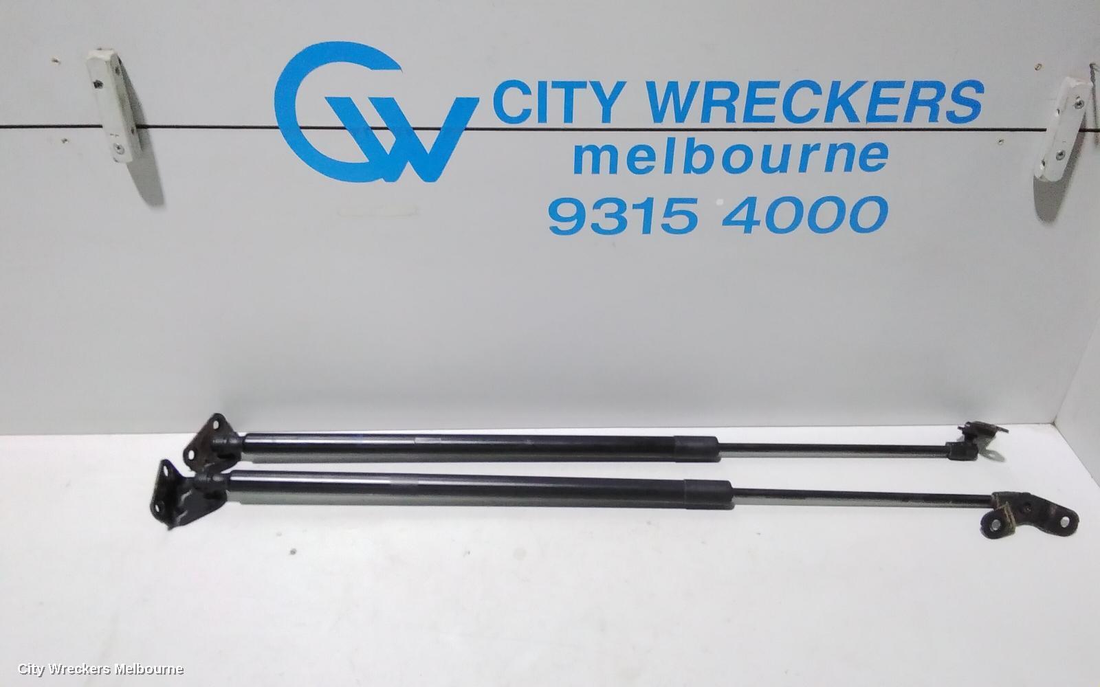 FORD KUGA 2016 Hatch Strut