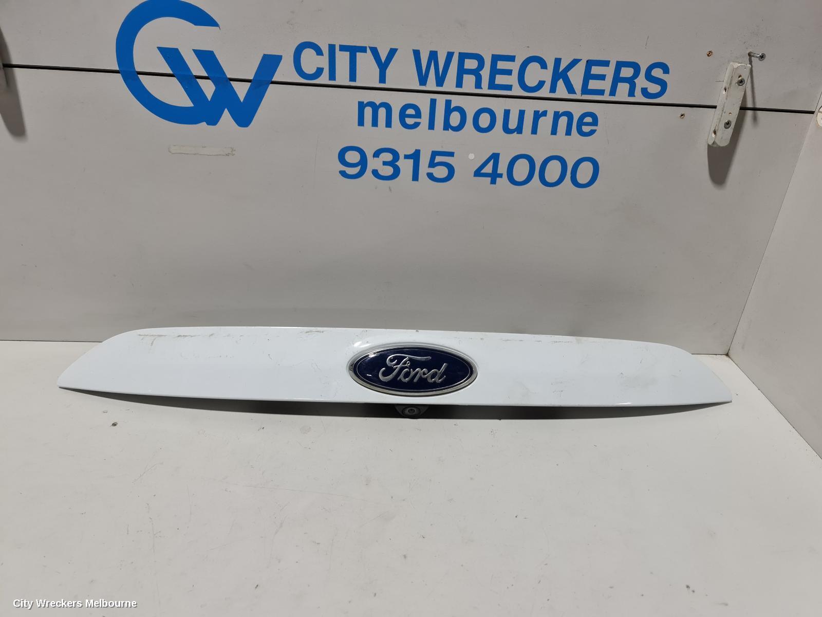 FORD KUGA 2016 REVERSE_CAMERA