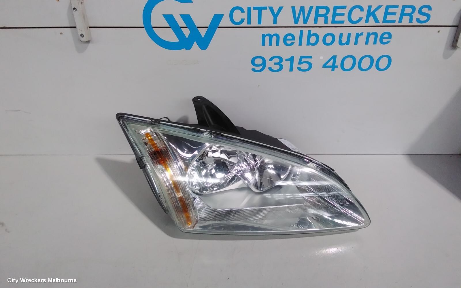 FORD FOCUS 2009 Right Headlamp