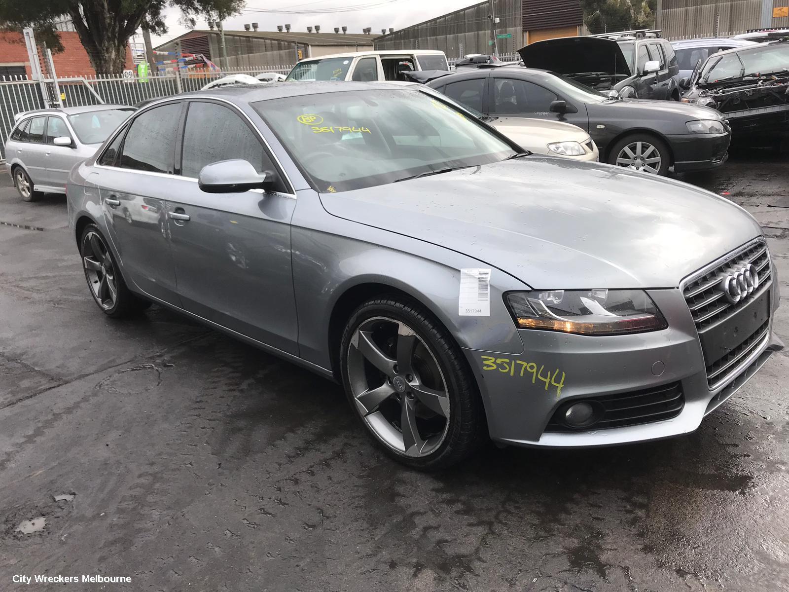AUDI A4 2010 Grille