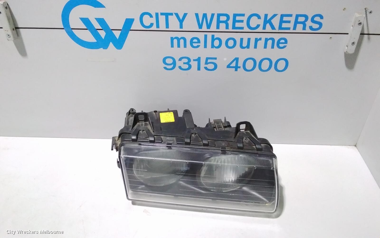 BMW 3 SERIES 2000 Right Headlamp