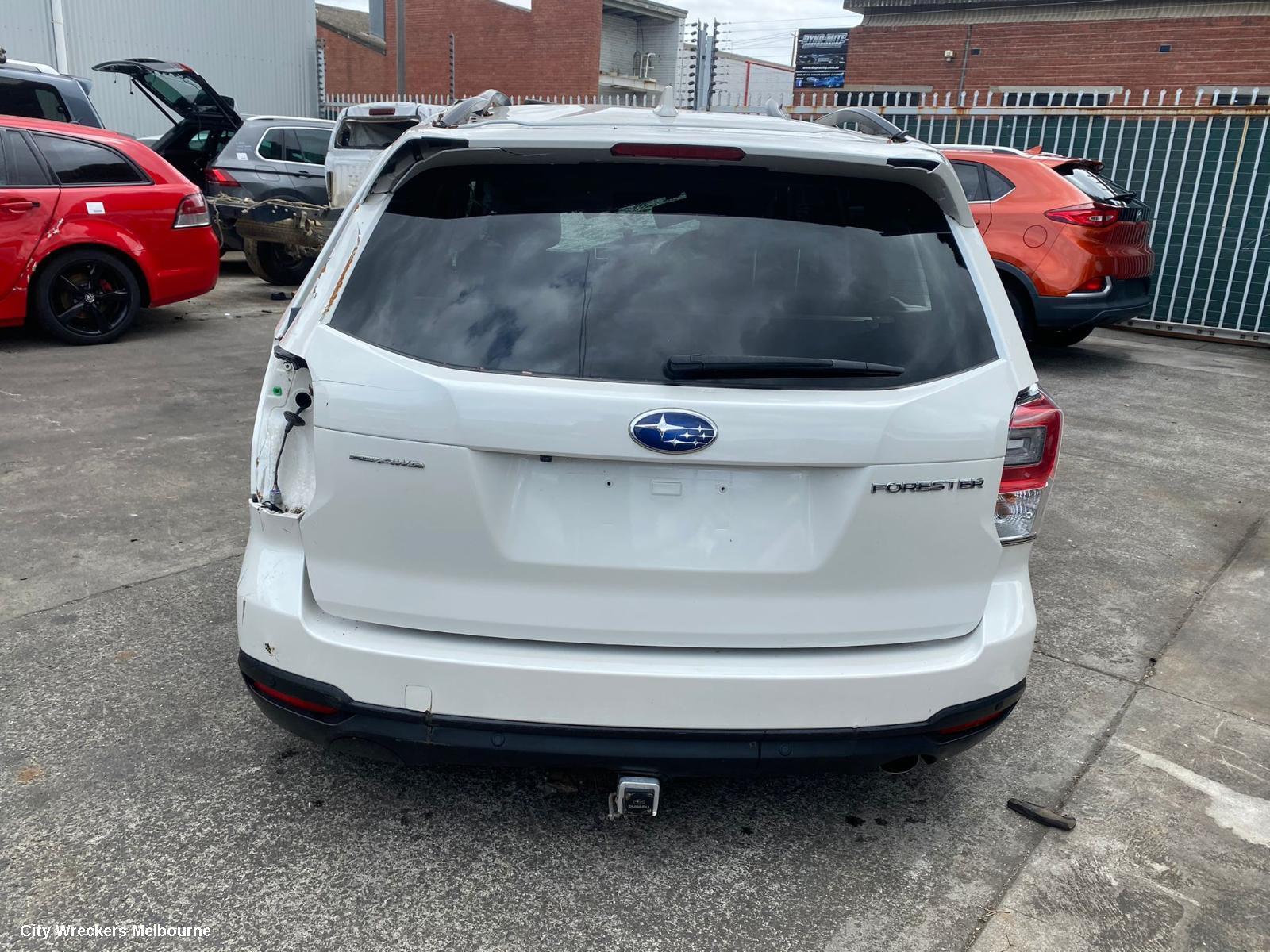 SUBARU FORESTER 2017 Tailgate Regulator