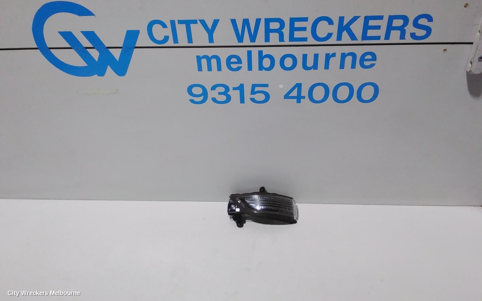 SUBARU FORESTER 2017 Right Door Mirror