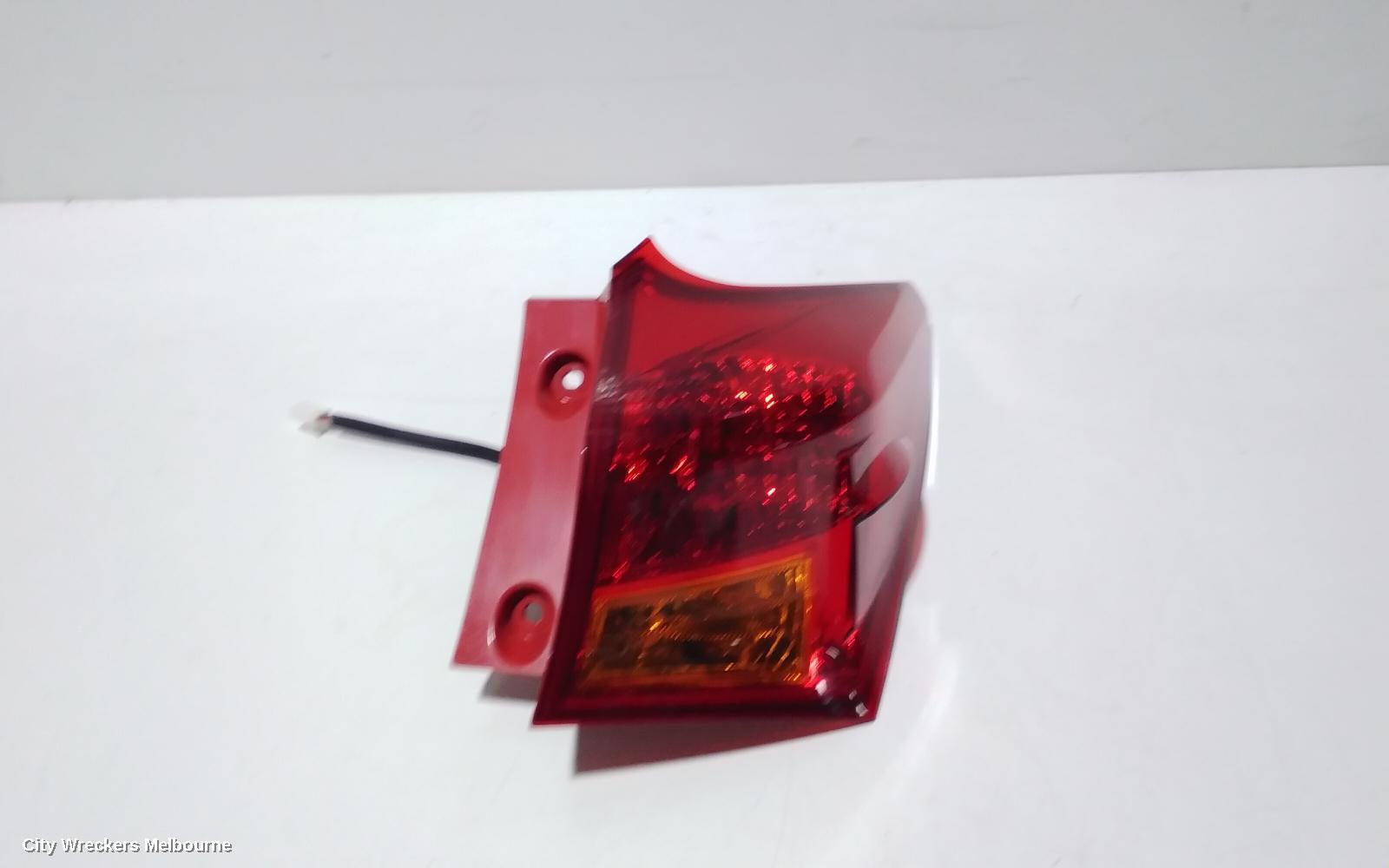 TOYOTA COROLLA 2013 Right Taillight