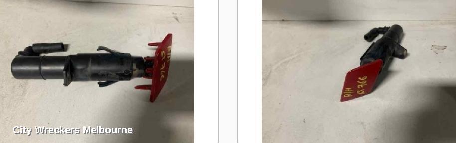 VOLKSWAGEN EOS 2012 Washer Jet