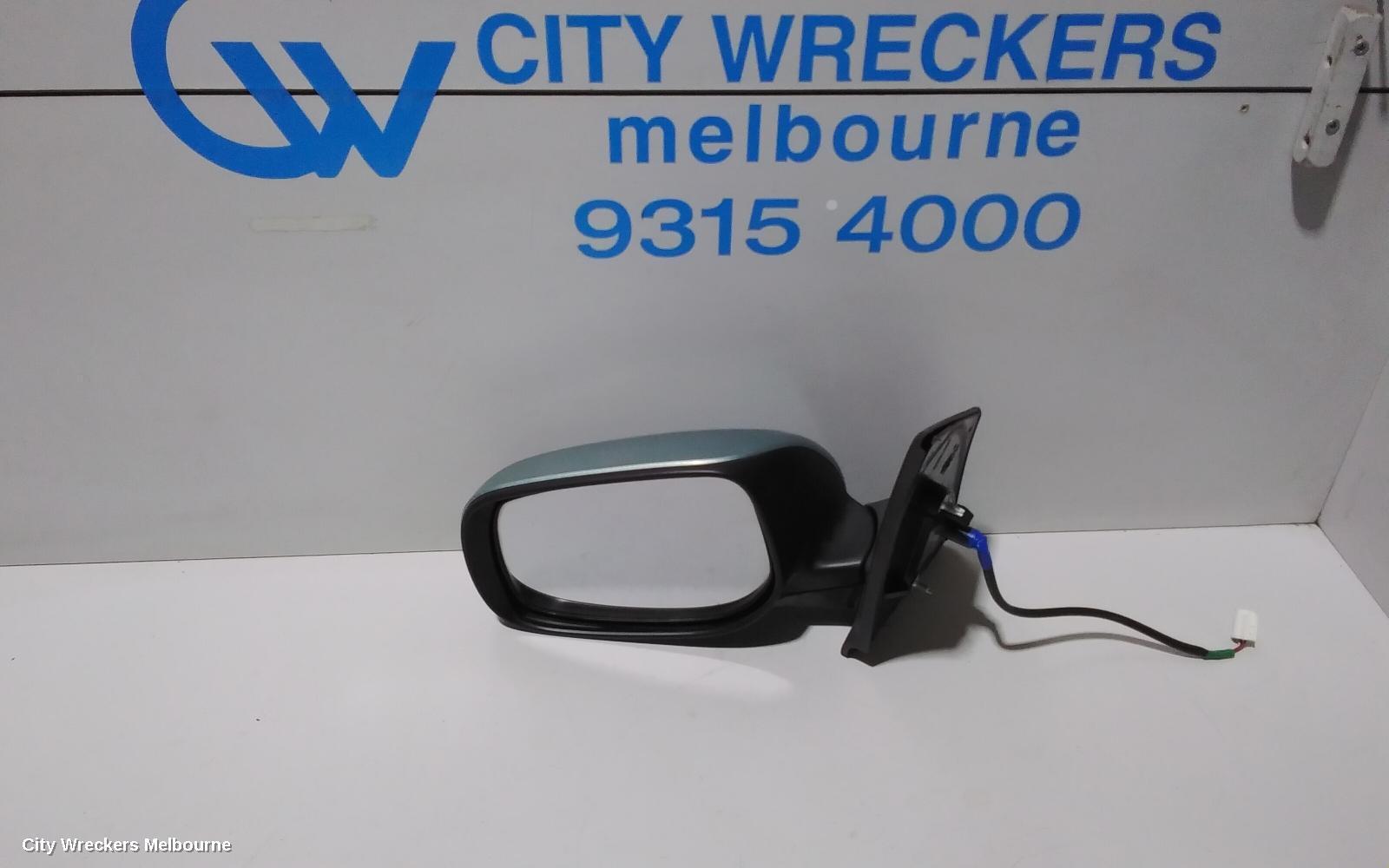 TOYOTA YARIS 2006 Left Door Mirror