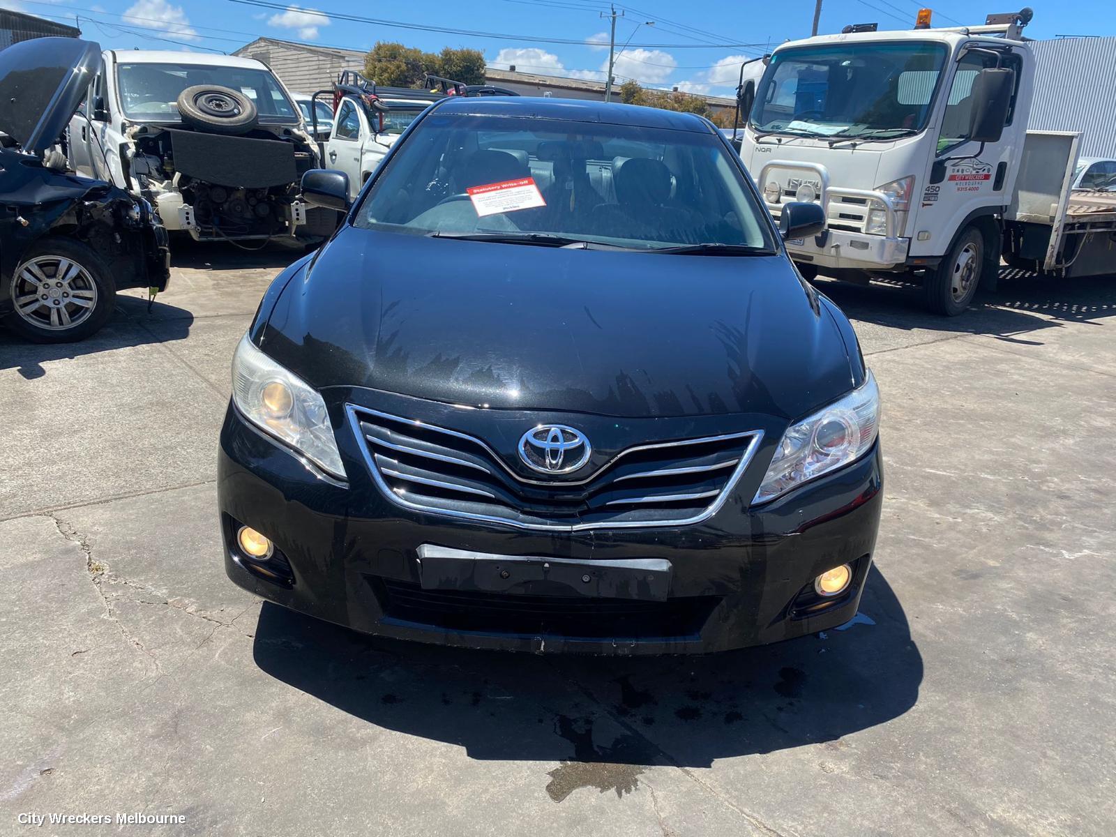 TOYOTA CAMRY 2010 Left Front Door