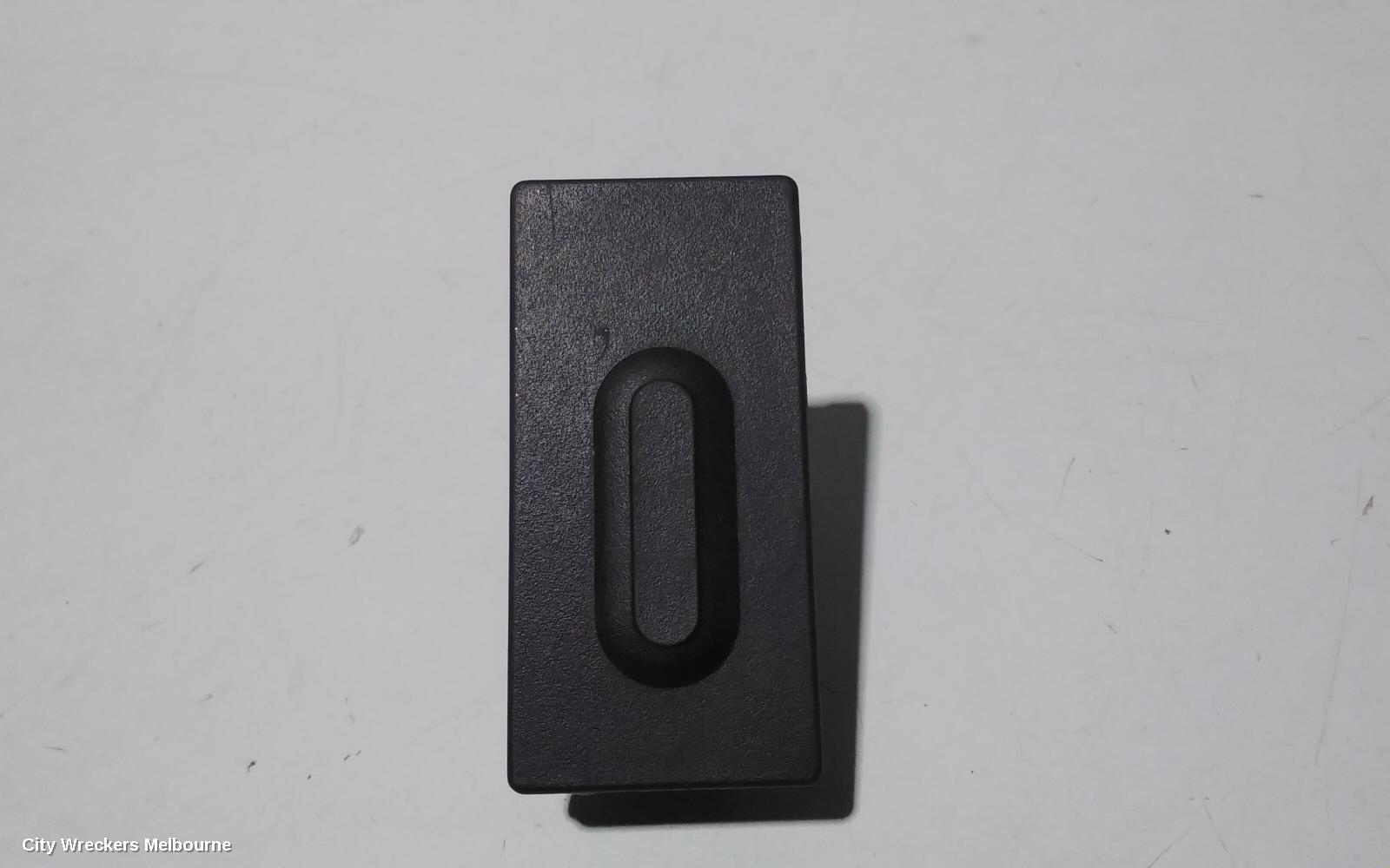 MAZDA CX3 2018 Tailgate Handle